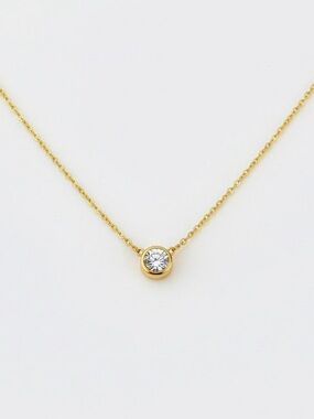 Mint & Lily Classic Bezel Set Solitaire Necklace